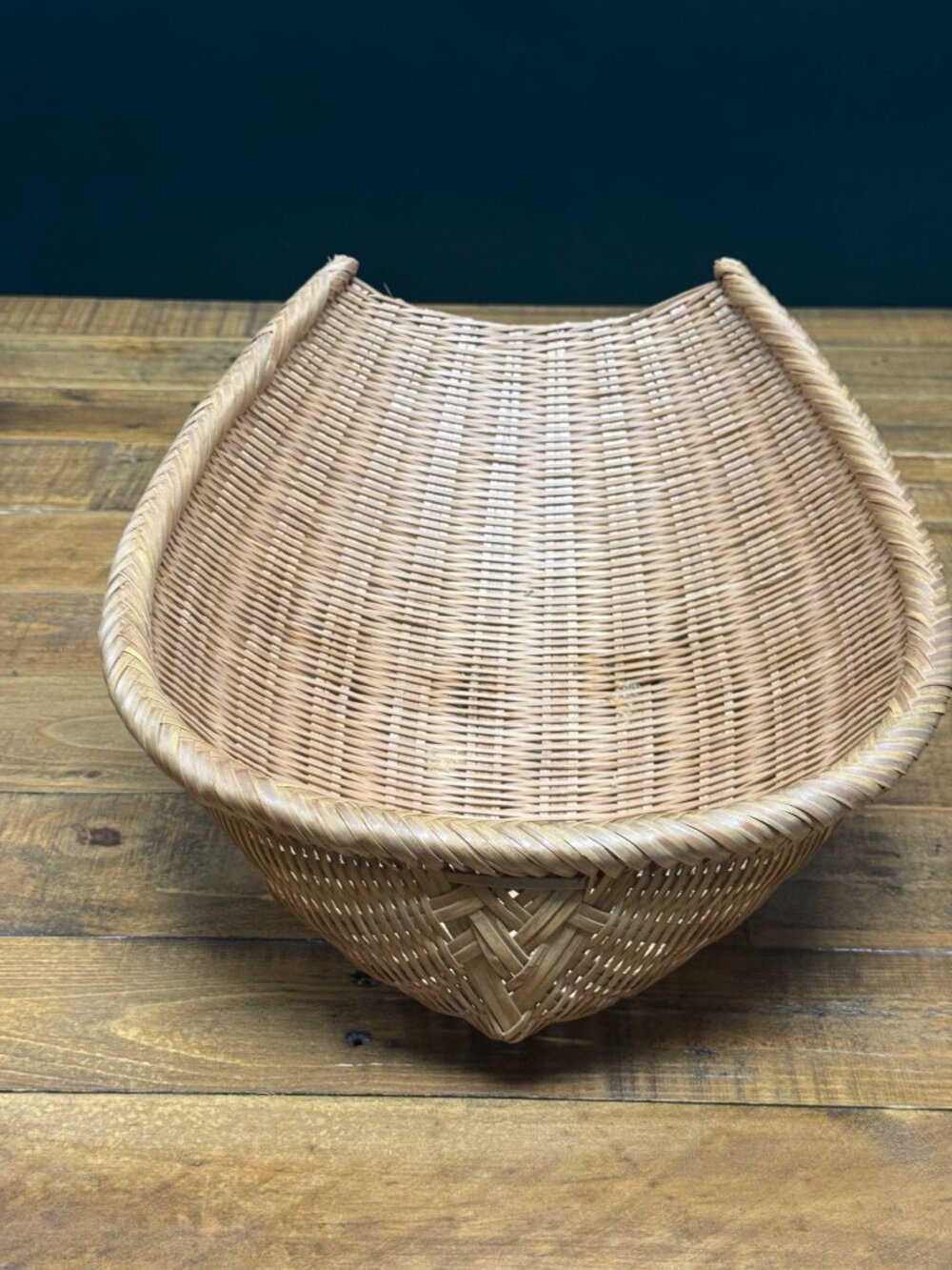 Woven Wicker Grain Scoop Basket